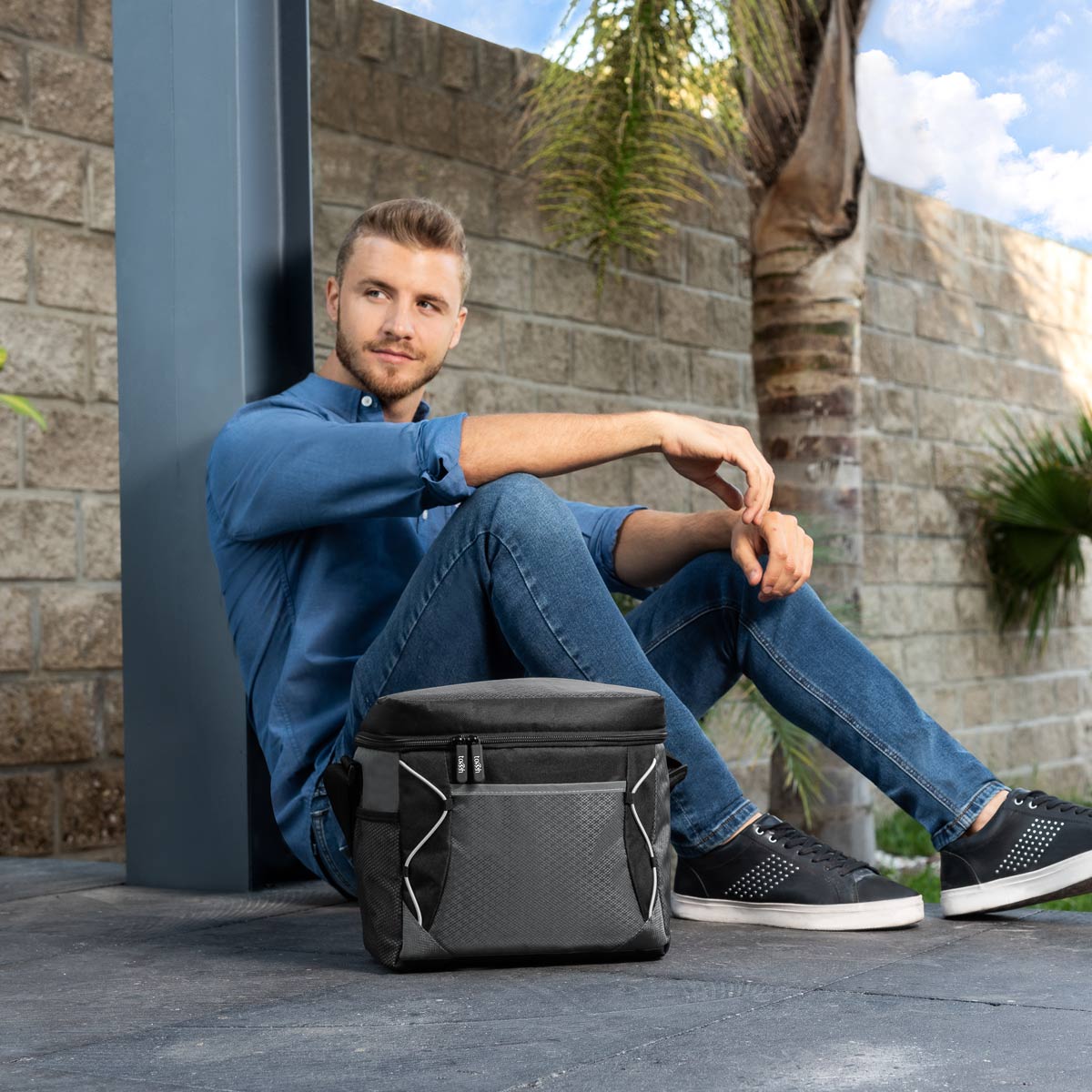 Hielera de Poliester Impermeable con Bolsas y Red Lateral - Gris - Image 3