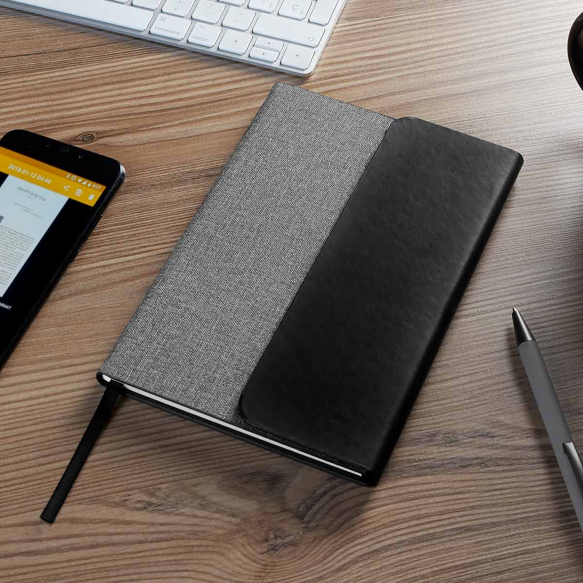 Libreta Elegante de Curpiel con Separador y 80 Hojas a Rayas - Image 3