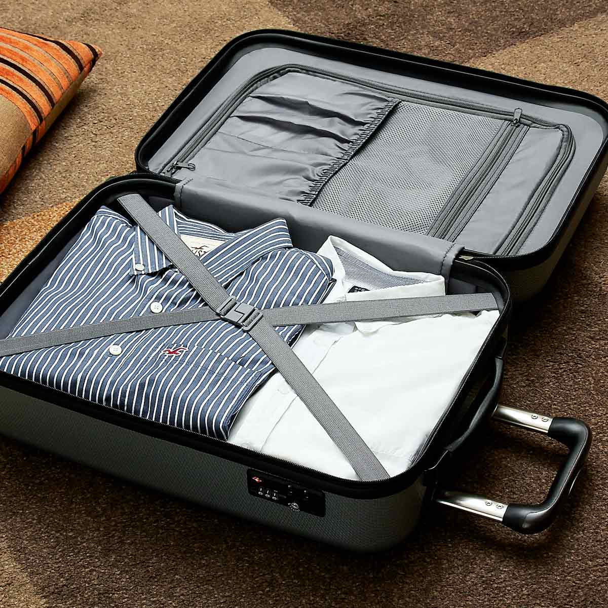 Maleta Promocional de Viaje con Serigrafía, Color Negro, Amplia y Versátil - Image 9