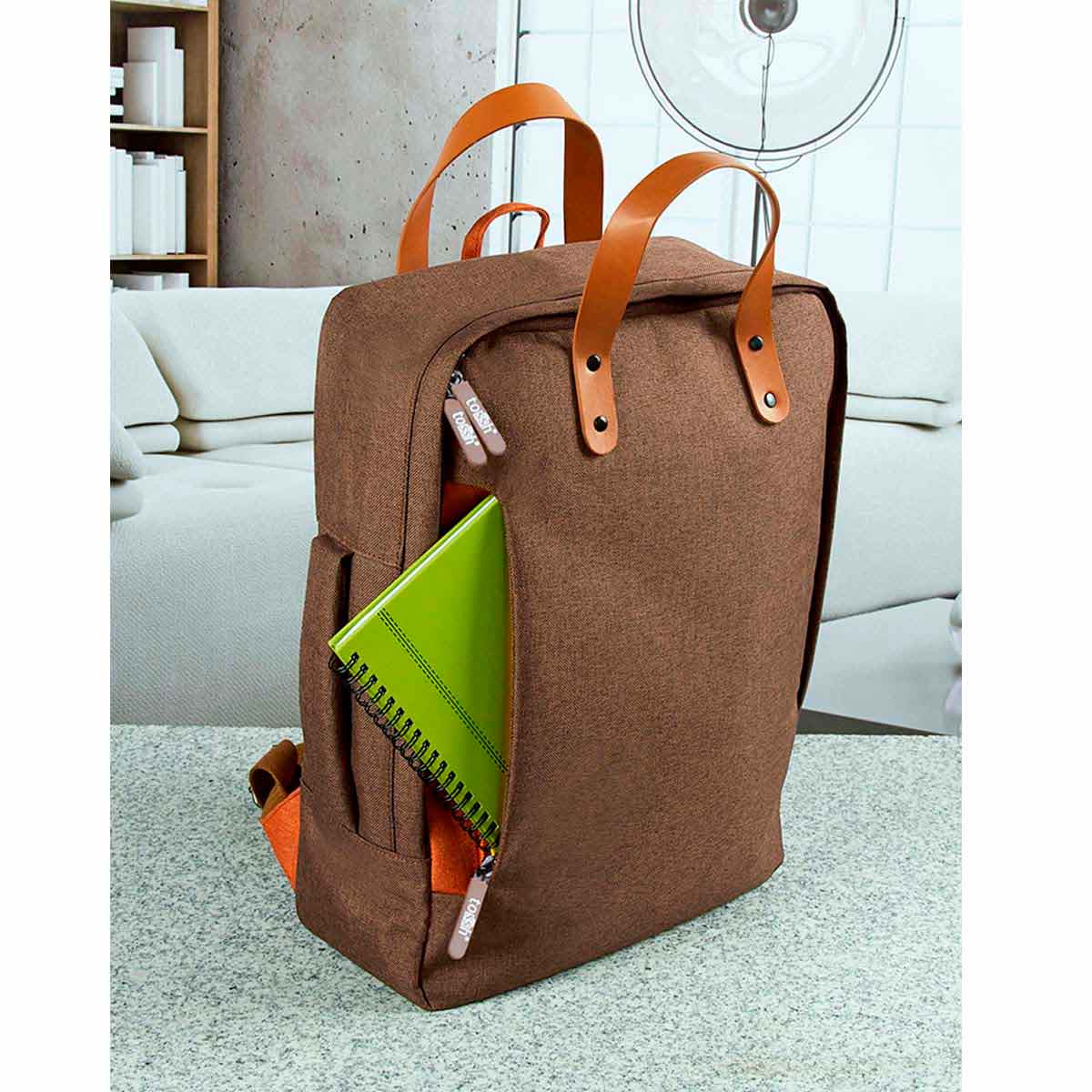 Mochila de Poliester Personalizable en Café - Ideal para Promociones - Image 6