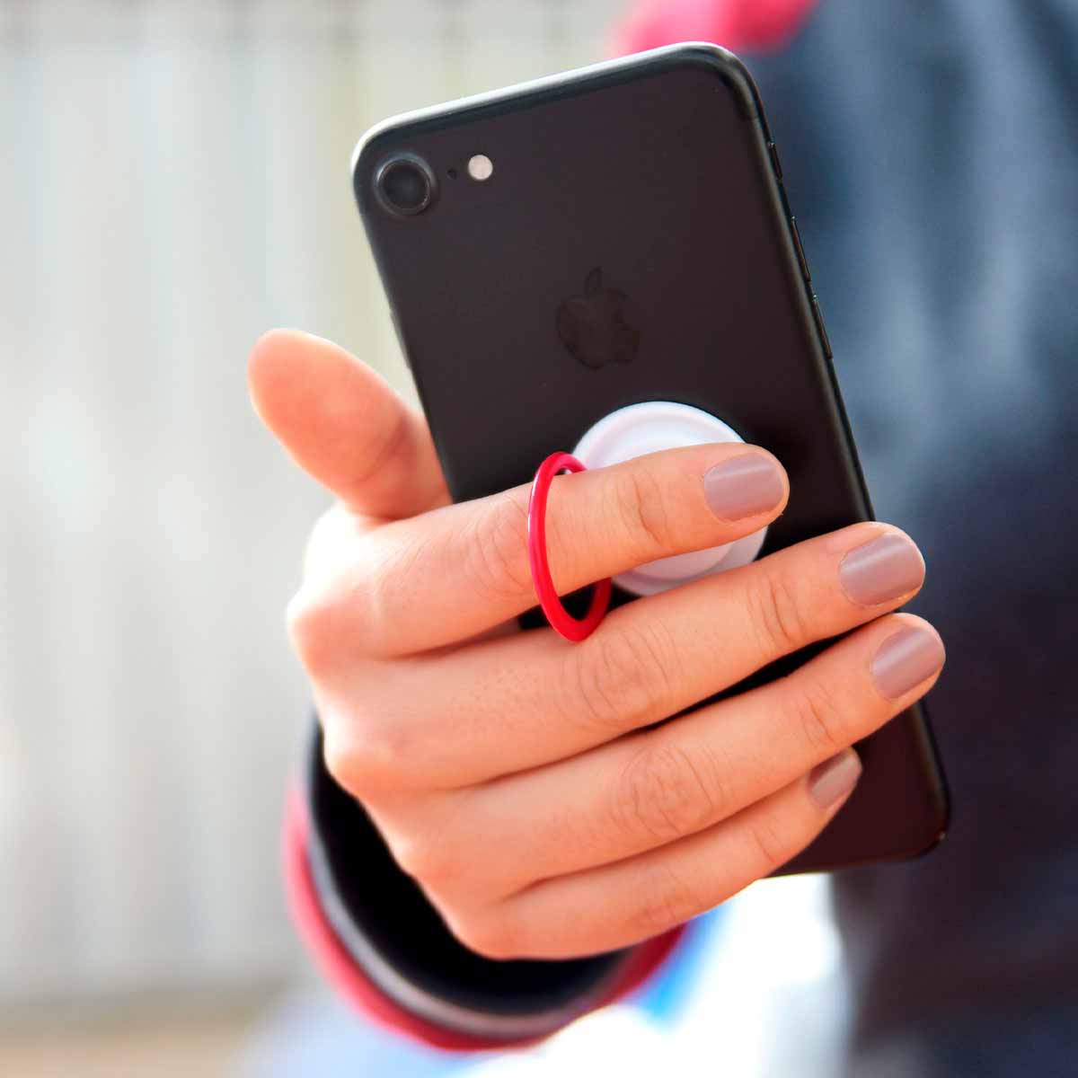 Soporte Adherible Reusable para Smartphone con Tamaño Compacto - Image 5